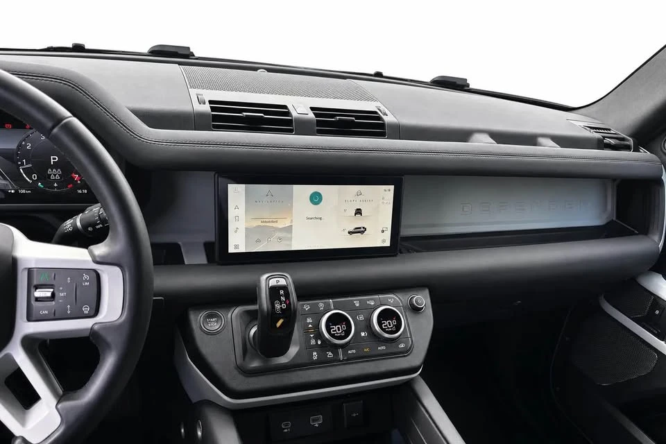 2024 Land Rover Defender L663 - Image 7 of 10