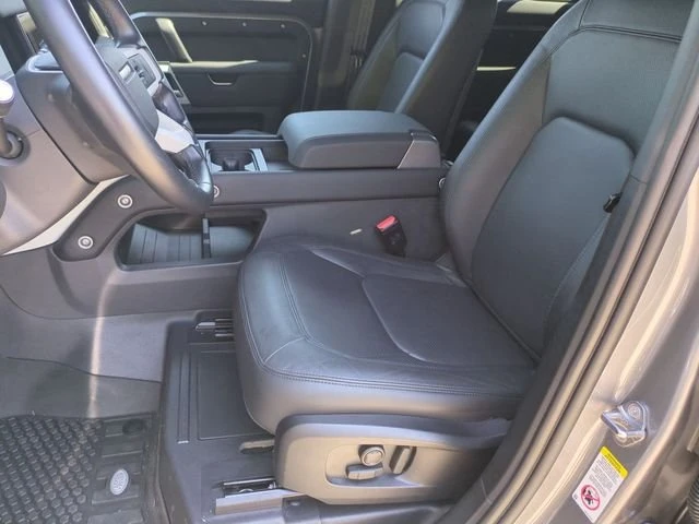 2024 Land Rover Defender L663 - Image 10 of 15