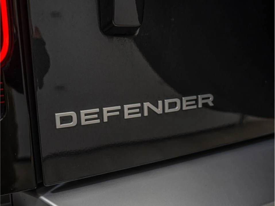 2024 Land Rover Defender L663 - Image 18 of 20