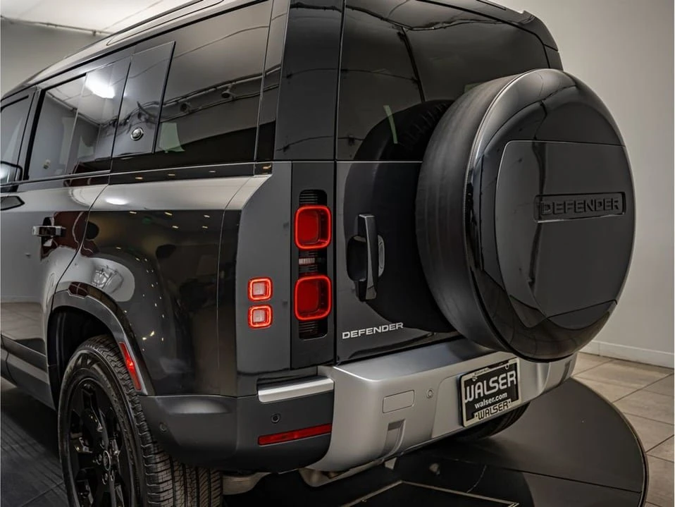 2024 Land Rover Defender L663 - Image 19 of 20