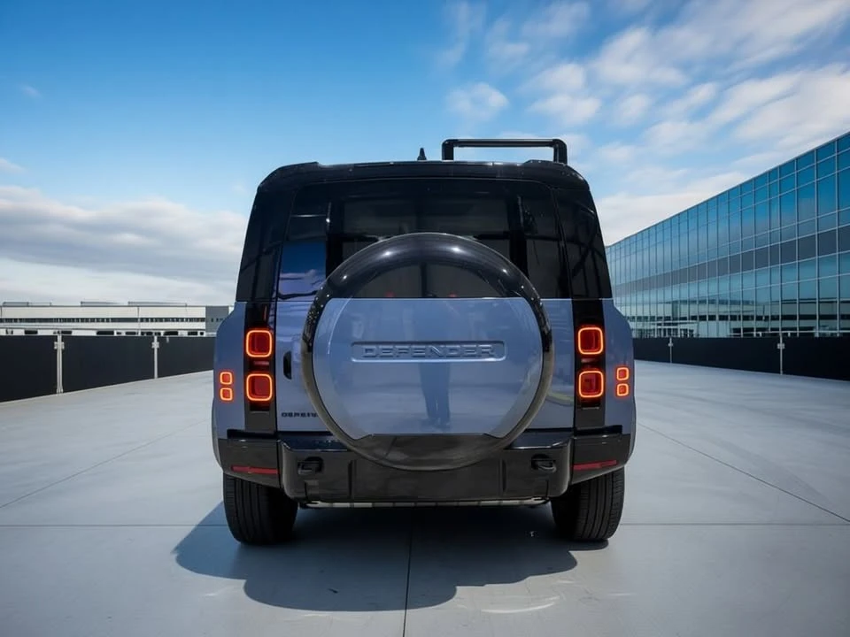 2024 Land Rover Defender L663 - Image 16 of 20