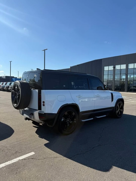 2024 Land Rover Defender L663 - Image 4 of 10