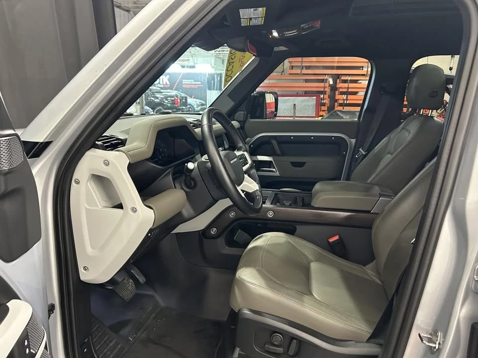 2024 Land Rover Defender L663 - Image 15 of 20