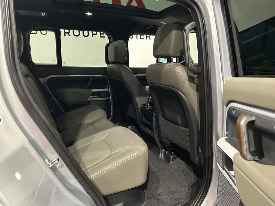 2024 Land Rover Defender L663 - Image 11 of 20