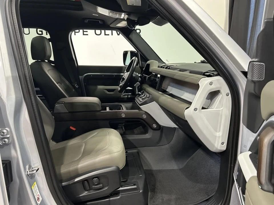 2024 Land Rover Defender L663 - Image 10 of 20
