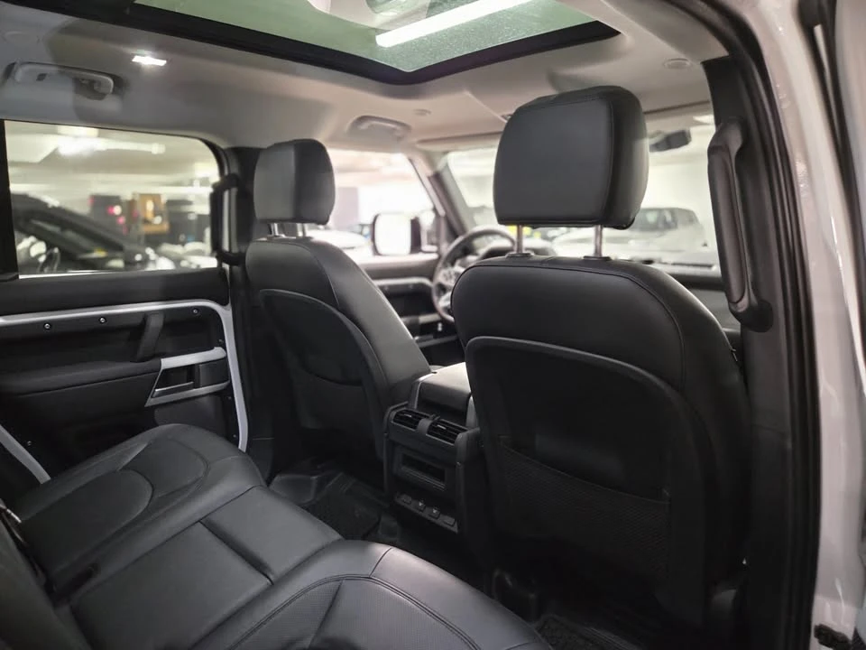 2024 Land Rover Defender L663 - Image 9 of 20