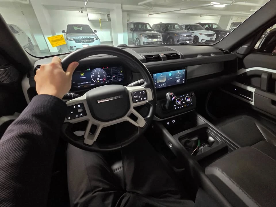 2024 Land Rover Defender L663 - Image 16 of 20
