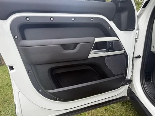 2024 Land Rover Defender L663 - Image 17 of 20