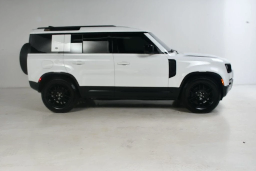 2024 Land Rover Defender L663 - Image 3 of 12