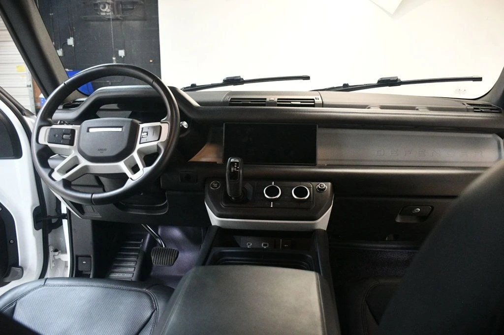 2024 Land Rover Defender L663 - Image 5 of 12