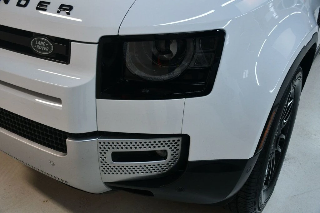 2024 Land Rover Defender L663 - Image 11 of 12