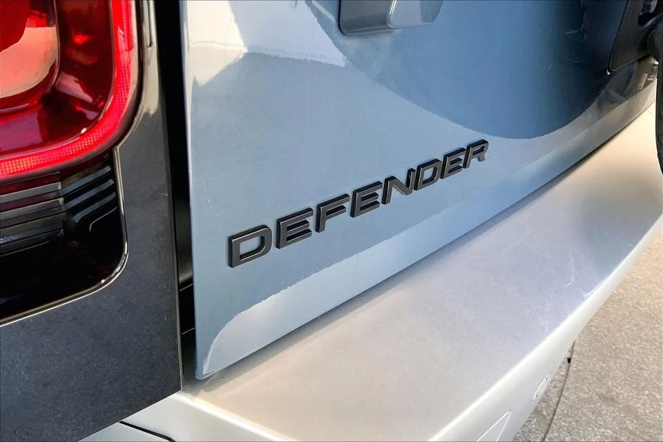 2024 Land Rover Defender L663 - Image 20 of 20