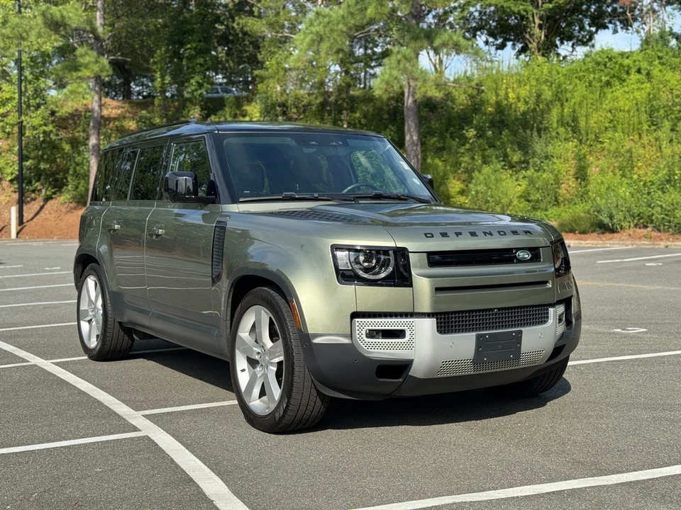 2024 Land Rover Defender L663 - Image 16 of 21