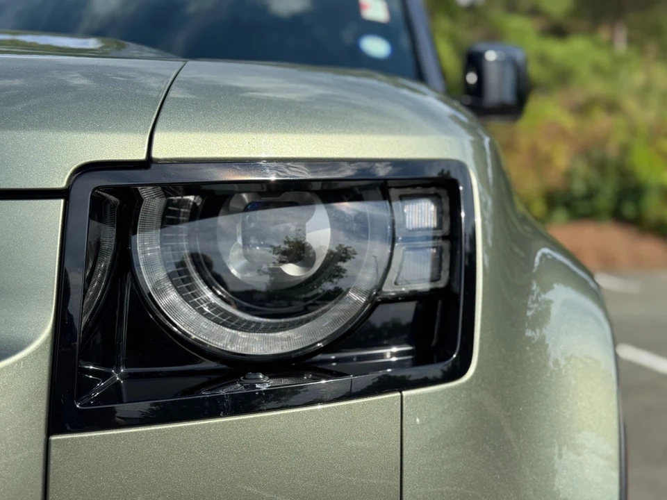2024 Land Rover Defender L663 - Image 17 of 21