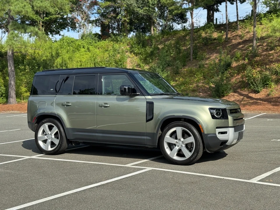 2024 Land Rover Defender L663 - Image 15 of 21