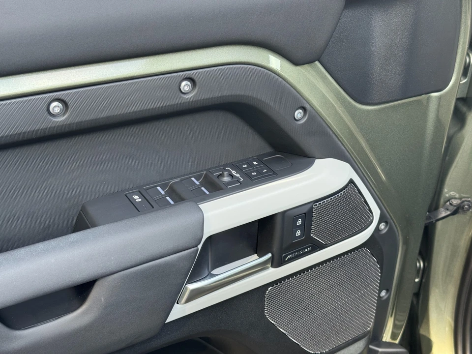 2024 Land Rover Defender L663 - Image 20 of 21