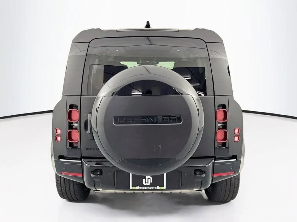 2024 Land Rover Defender L663 - Image 6 of 20