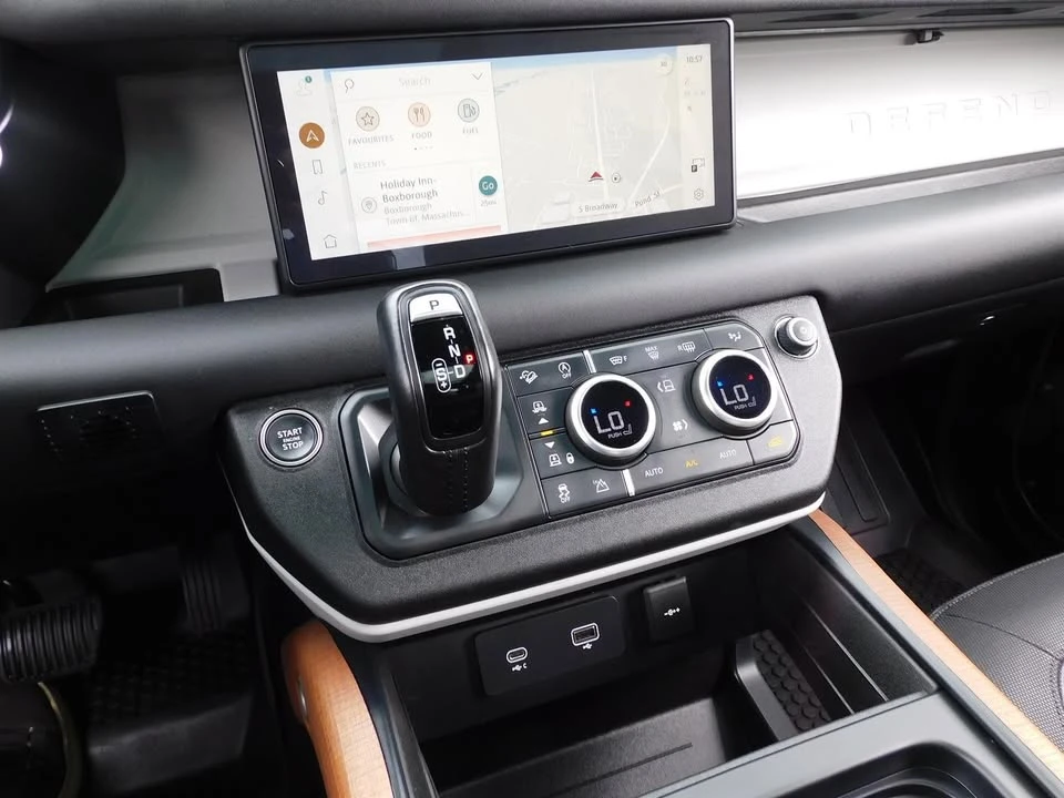 2024 Land Rover Defender L663 - Image 18 of 20