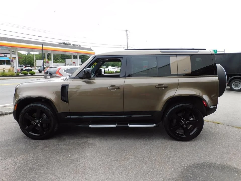 2024 Land Rover Defender L663 - Image 5 of 20