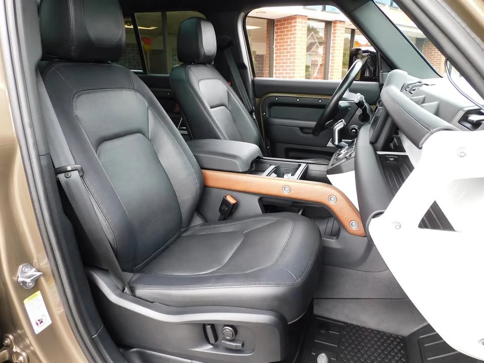 2024 Land Rover Defender L663 - Image 14 of 20