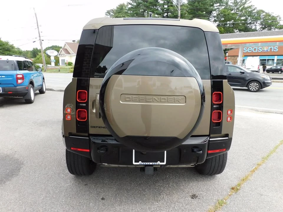 2024 Land Rover Defender L663 - Image 7 of 20