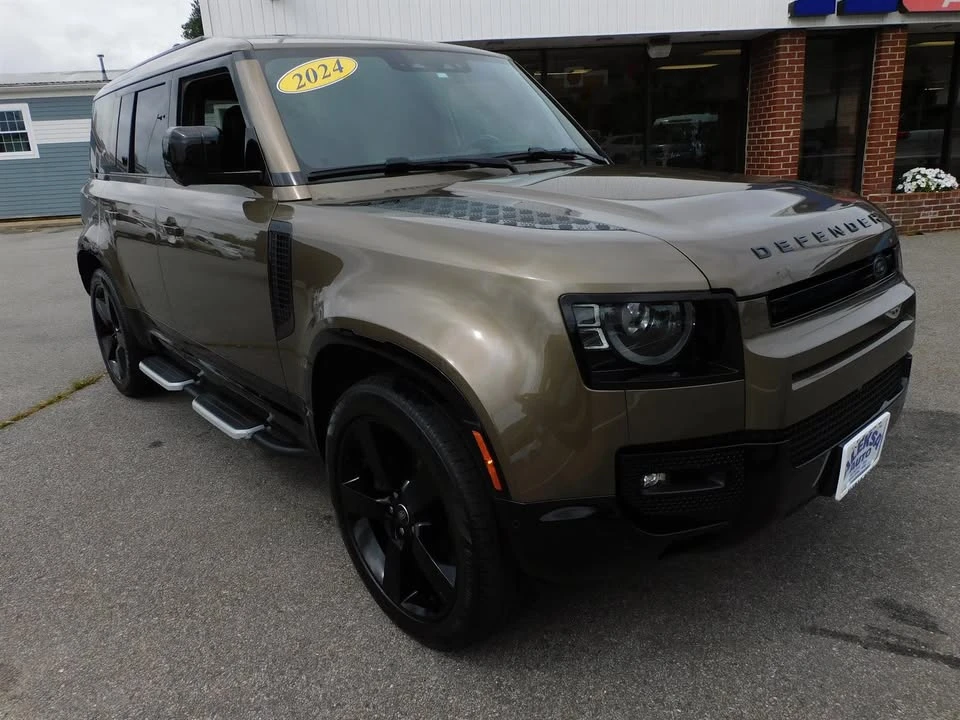 2024 Land Rover Defender L663 - Image 2 of 20