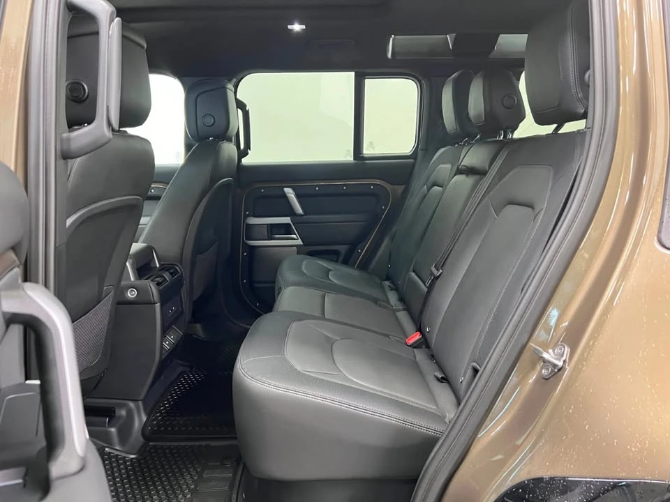 2024 Land Rover Defender L663 - Image 11 of 14