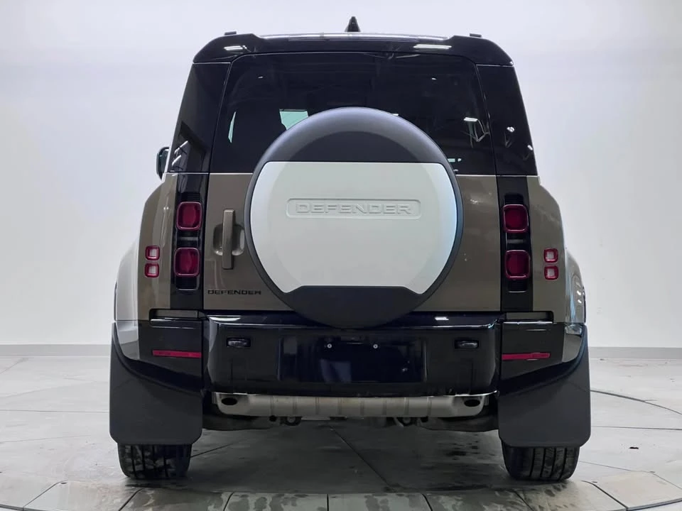 2024 Land Rover Defender L663 - Image 4 of 14