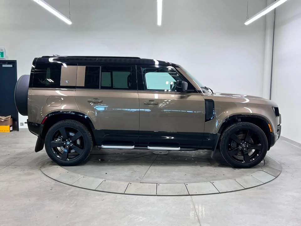 2024 Land Rover Defender L663 - Image 5 of 14