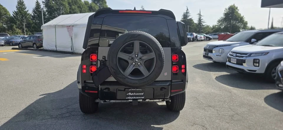 2024 Land Rover Defender L663 - Image 3 of 9
