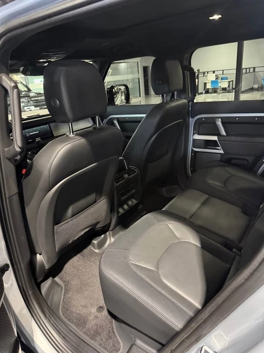 2024 Land Rover Defender L663 - Image 7 of 8