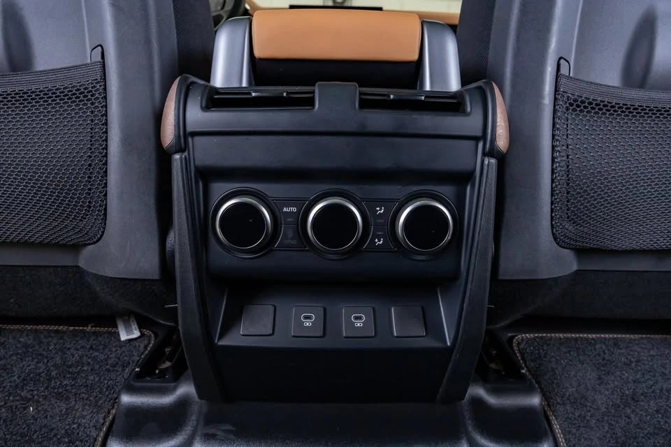 2024 Land Rover Defender L663 - Image 16 of 20