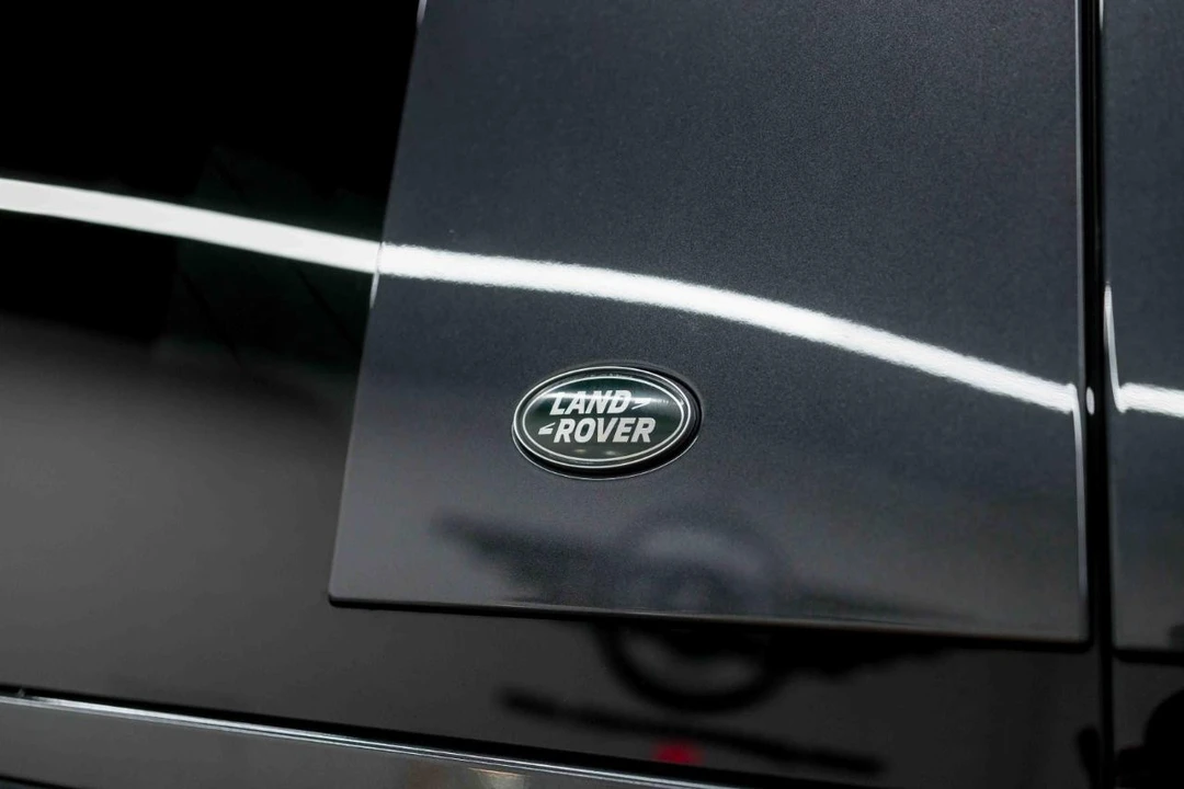 2024 Land Rover Defender L663 - Image 28 of 31