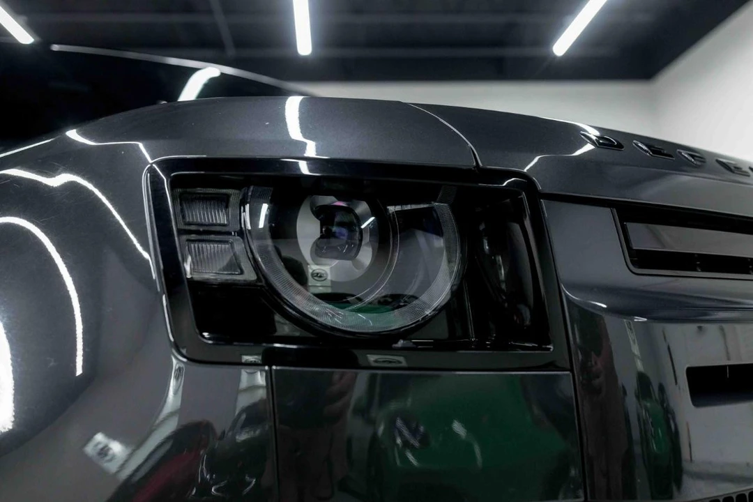 2024 Land Rover Defender L663 - Image 17 of 31