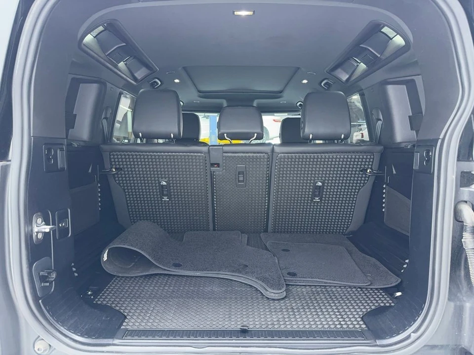 2024 Land Rover Defender L663 - Image 17 of 21