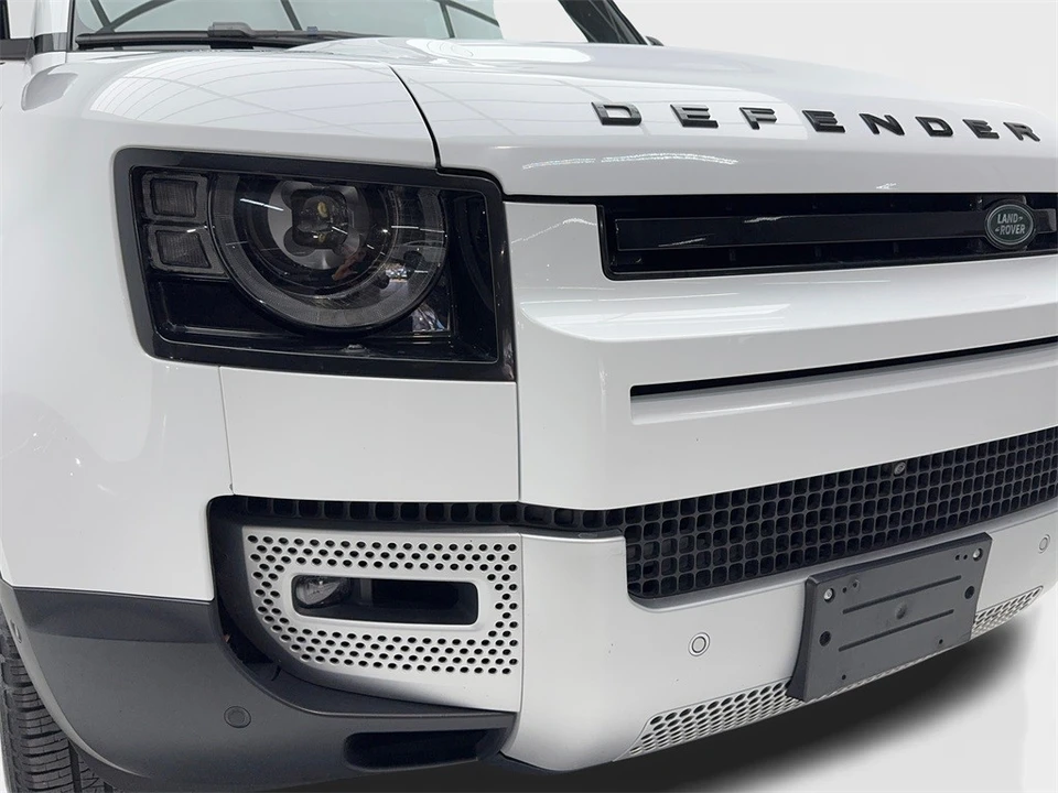 2024 Land Rover Defender L663 - Image 3 of 12