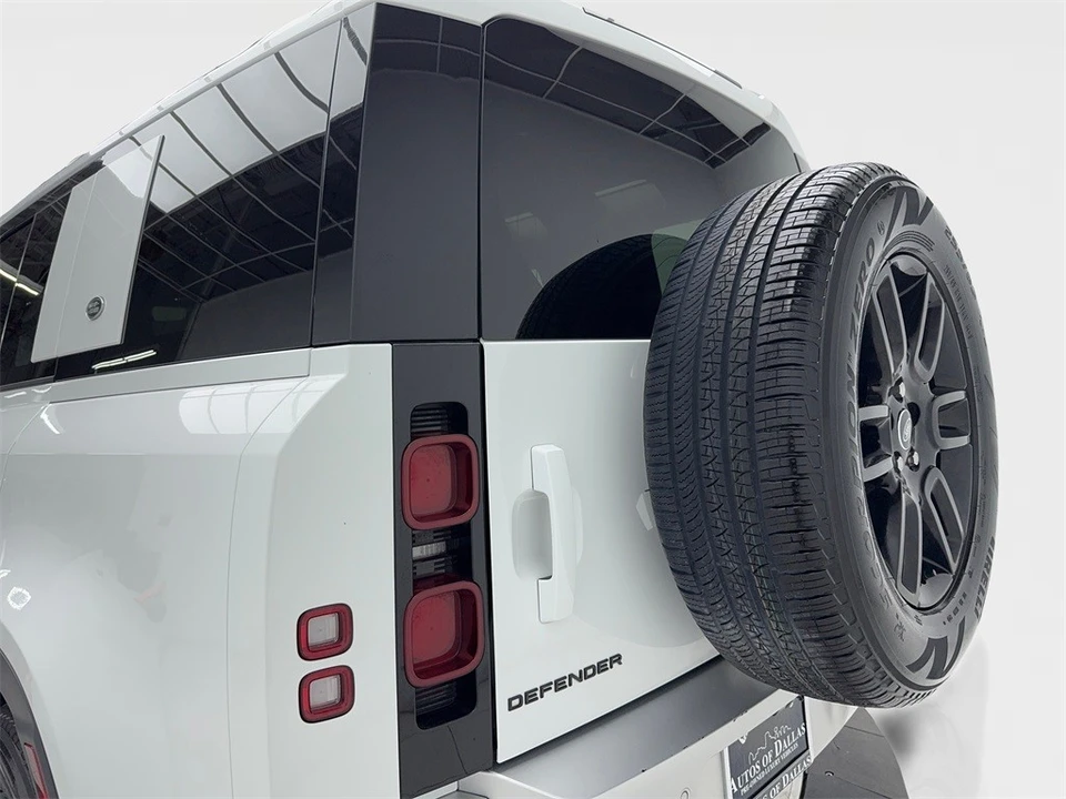 2024 Land Rover Defender L663 - Image 11 of 12