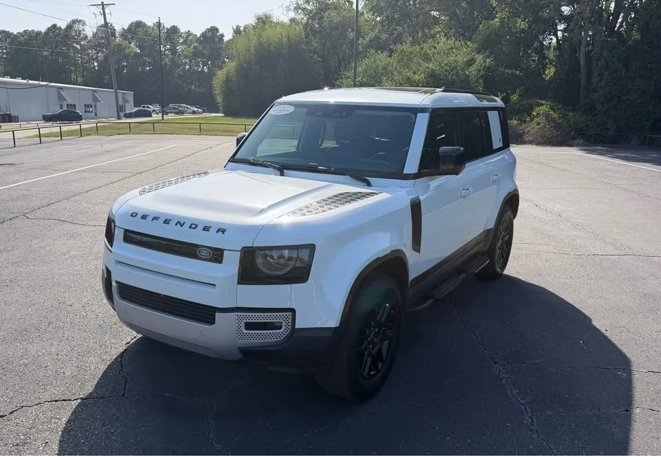 2024 Land Rover Defender L663 - Image 4 of 14