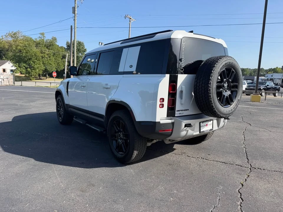 2024 Land Rover Defender L663 - Image 3 of 14