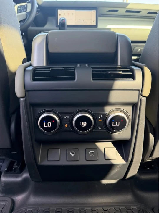 2024 Land Rover Defender L663 - Image 6 of 14