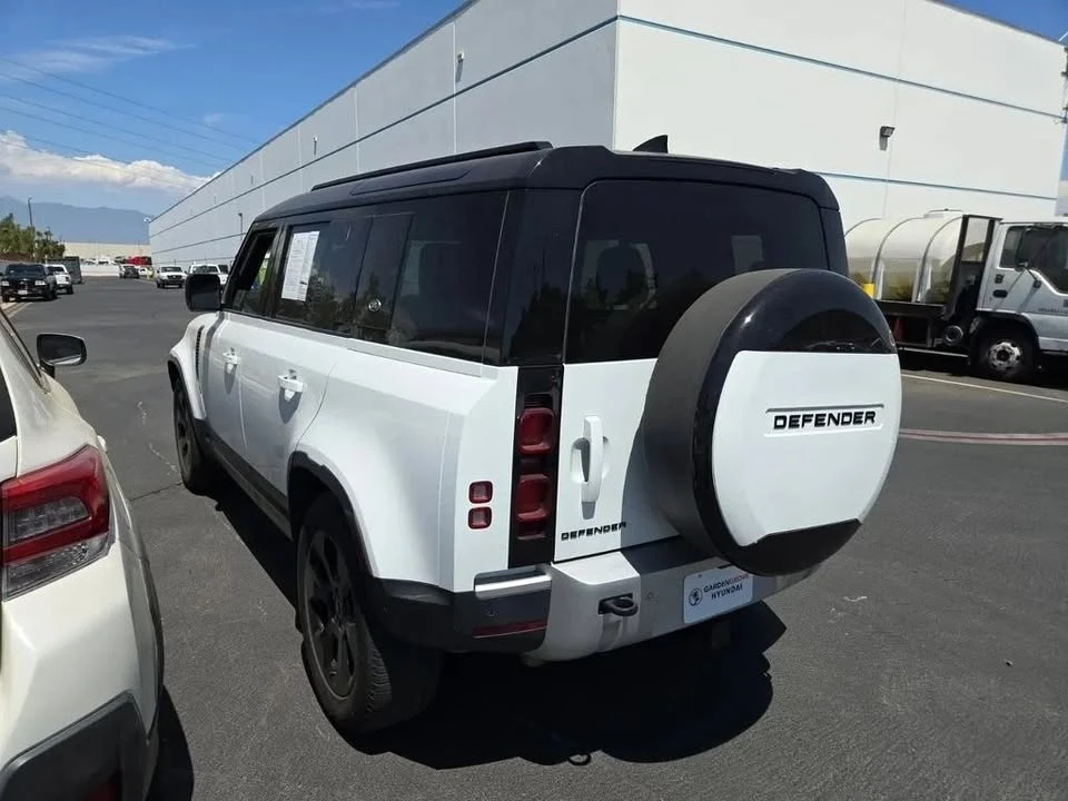 2024 Land Rover Defender L663 - Image 2 of 8