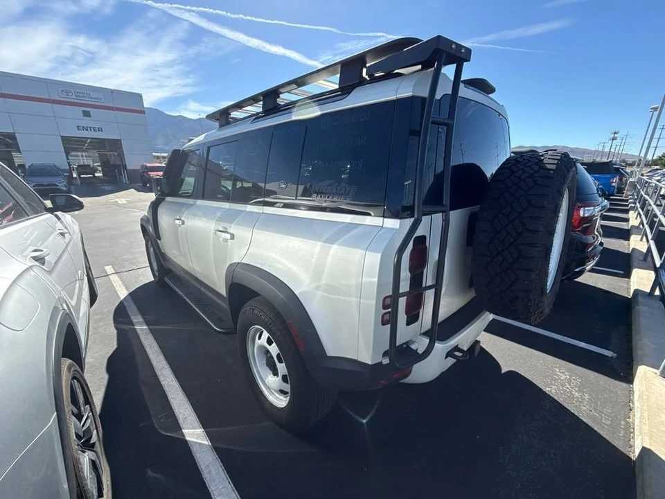 2024 Land Rover Defender L663 - Image 2 of 5