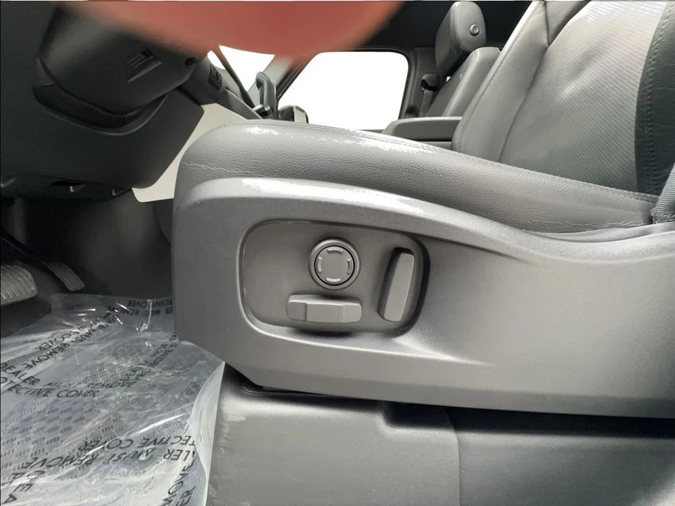 2024 Land Rover - Image 23 of 31