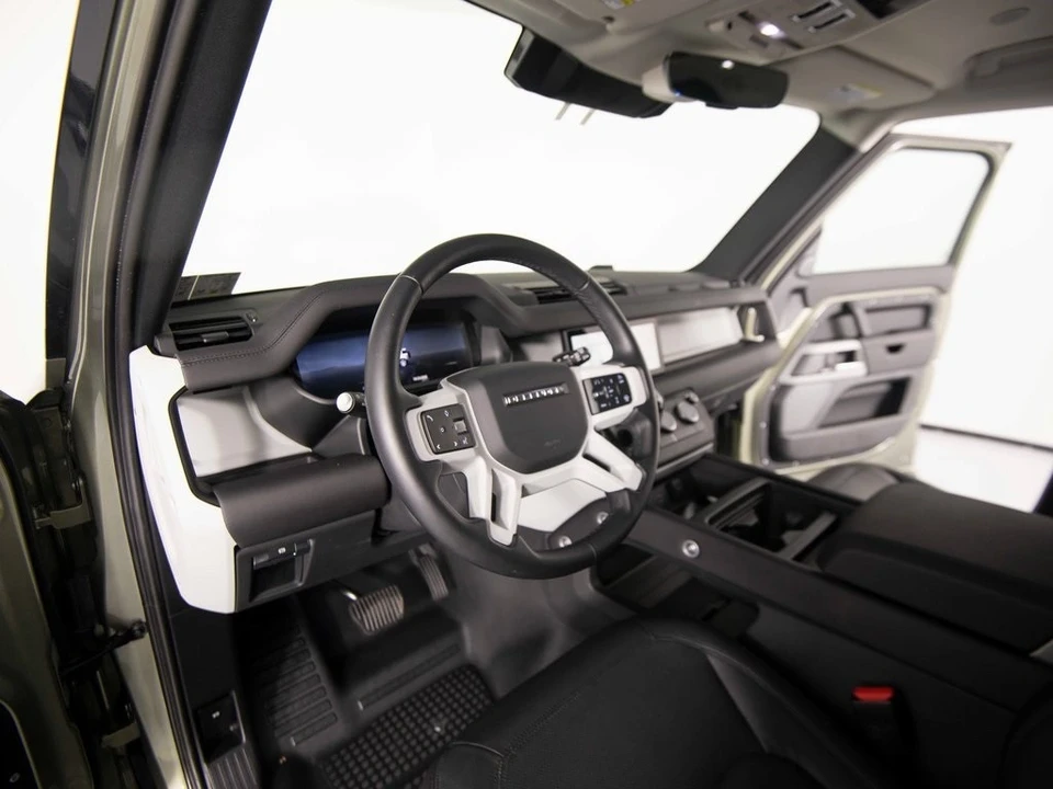 2024 Land Rover Defender L663 - Image 18 of 21
