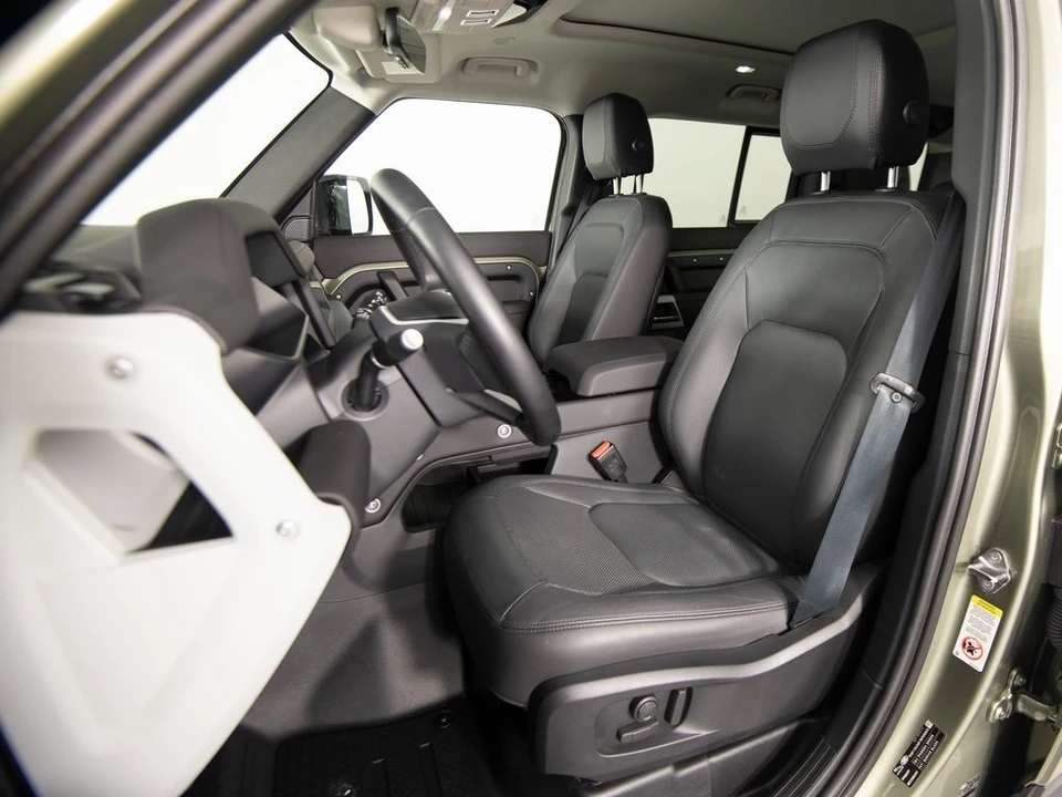 2024 Land Rover Defender L663 - Image 5 of 21