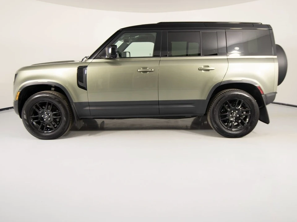 2024 Land Rover Defender L663 - Image 2 of 21