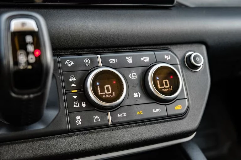 2024 Land Rover Defender L663 - Image 12 of 19
