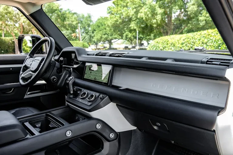 2024 Land Rover Defender L663 - Image 8 of 19