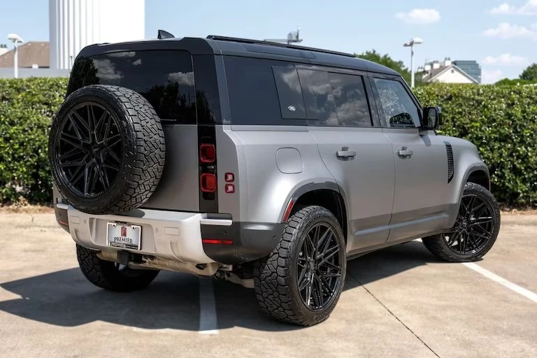 2024 Land Rover Defender L663 - Image 4 of 19