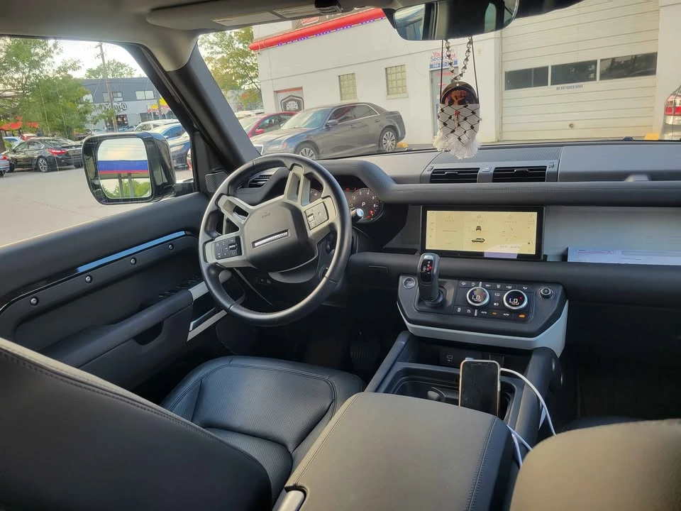 2024 Land Rover Defender L663 - Image 11 of 19